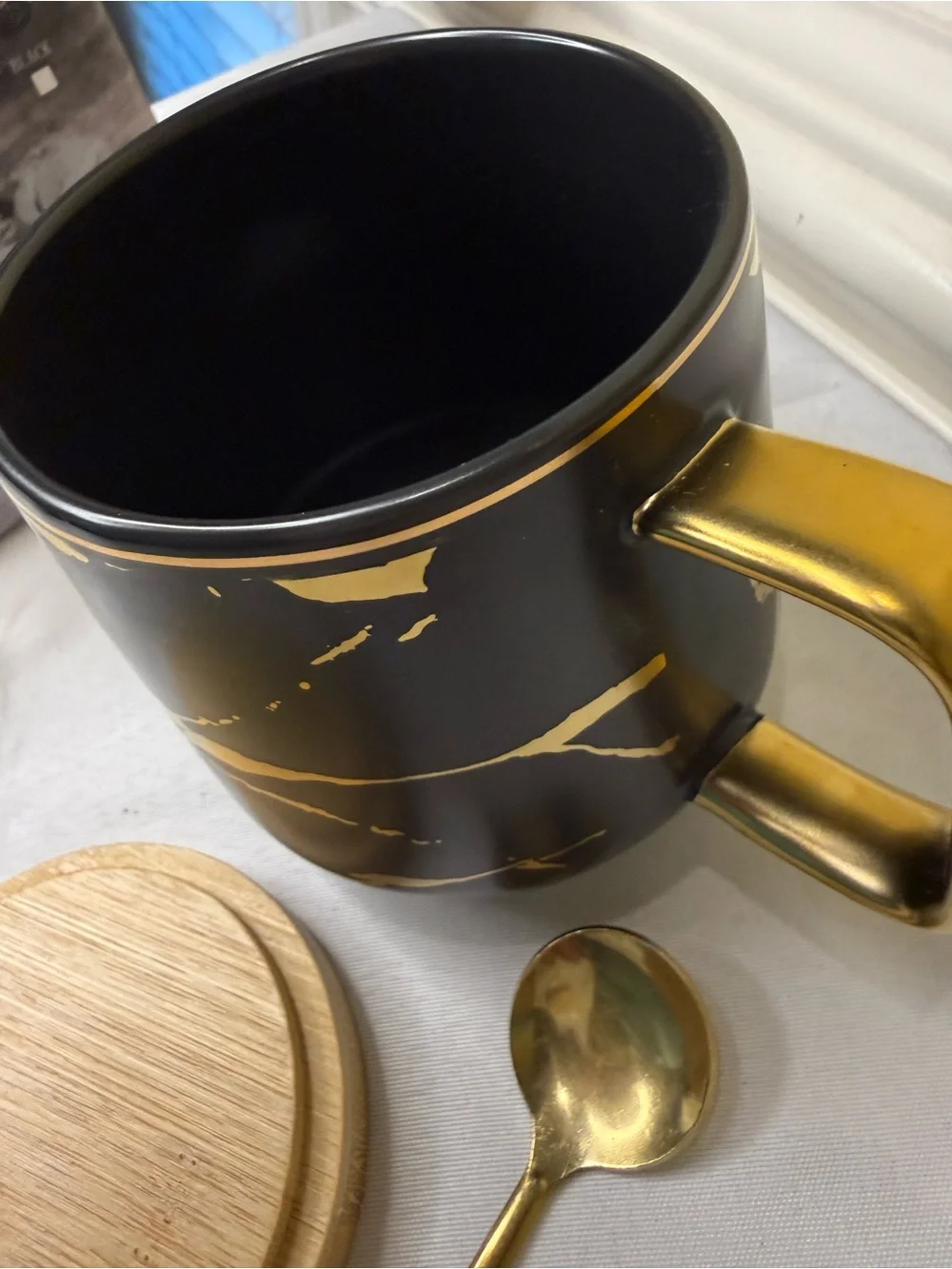 New Fine Bone China with Gold Mug with Acacia Lid and Accent Spoon New in Box